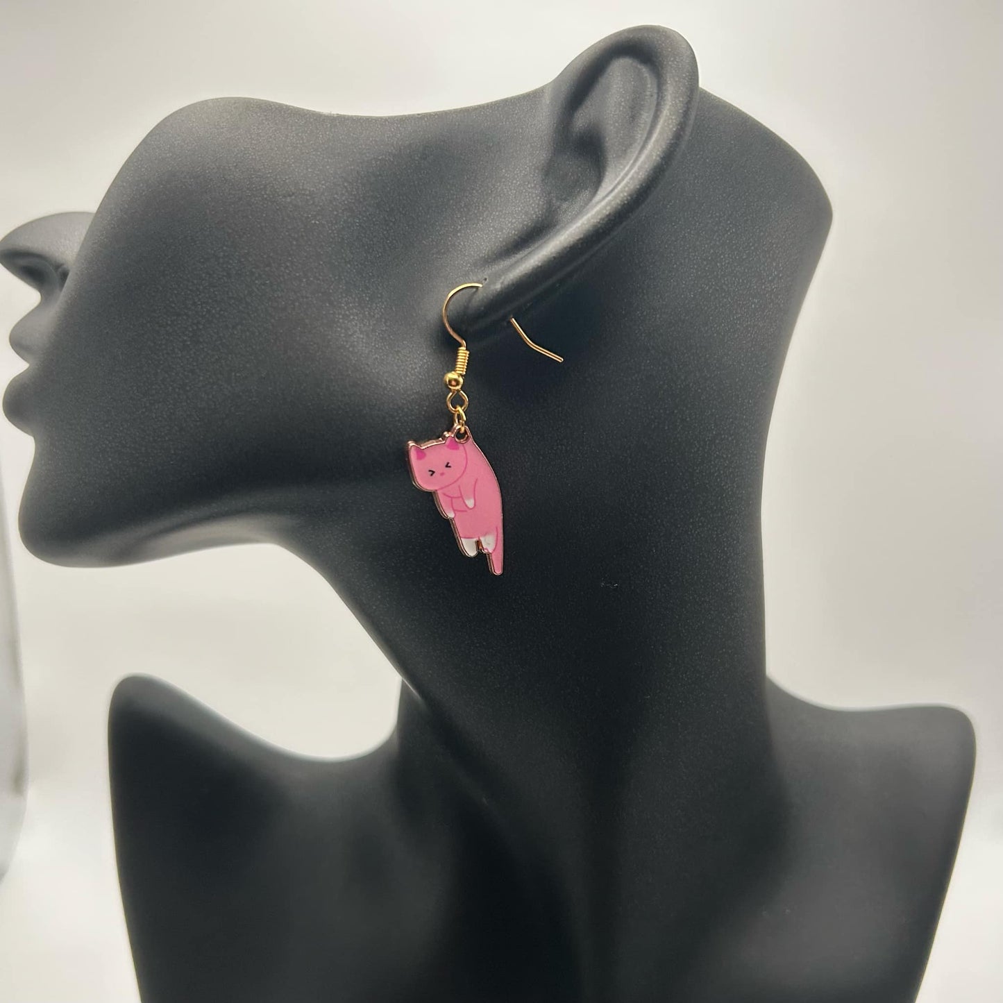 Cat Earrings Pink